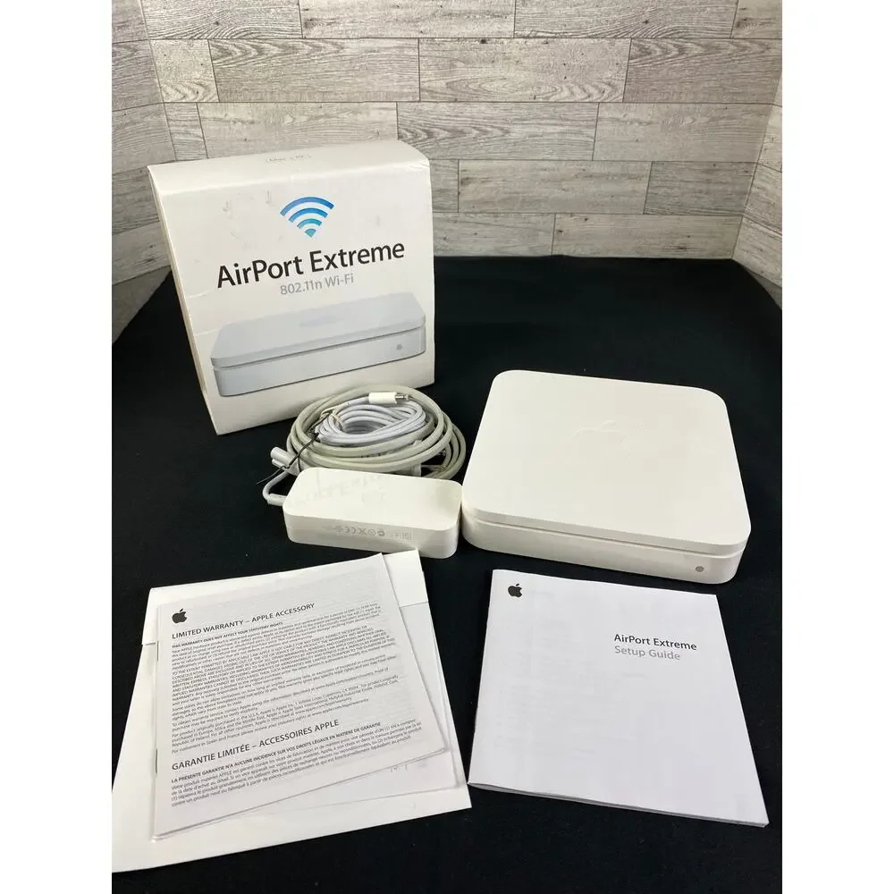 Apple AirPort EXTREME WIFI Router A1408 80211N White